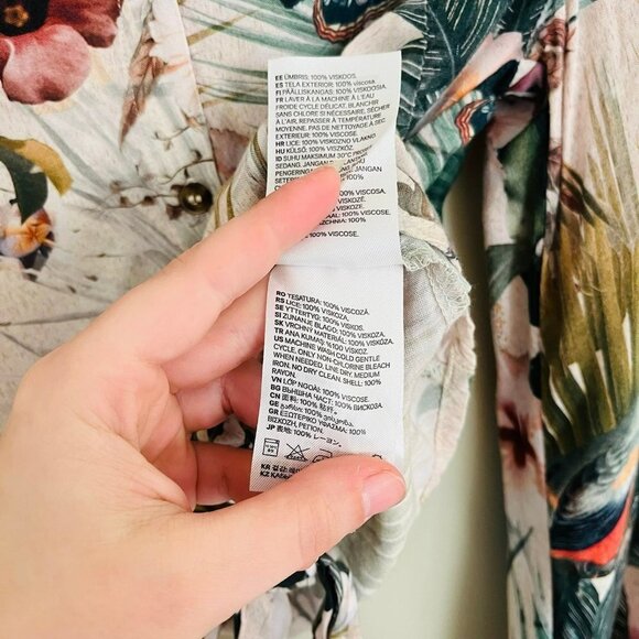 H&M Tie-Hem Blouse in Natural White/Patterned Floral Bird Print SZ 2 - Picture 6 of 7